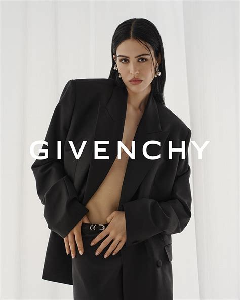 Serene Spirit: Givenchy Spring Summe